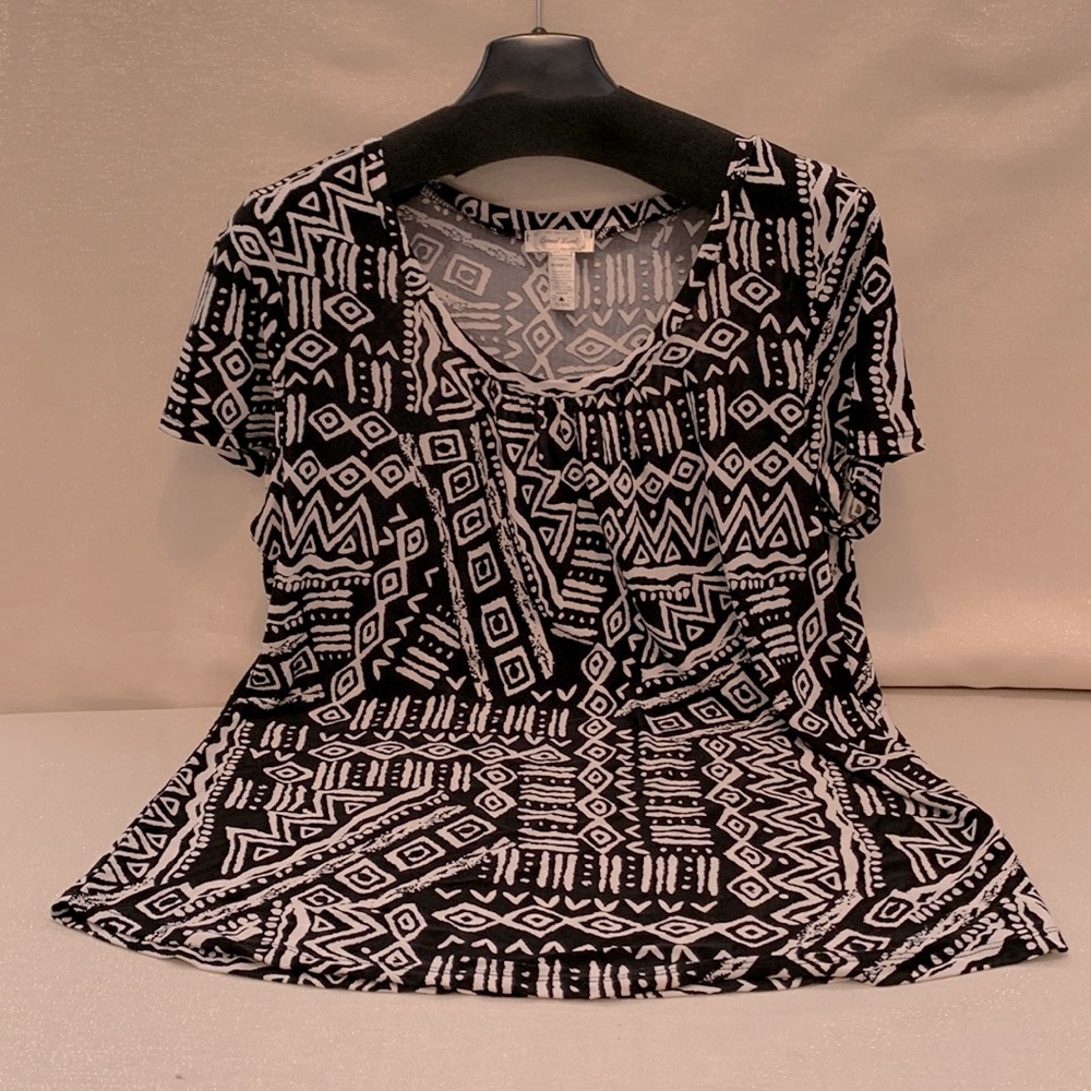 Casual Land Black/White geometrical Print Blouse